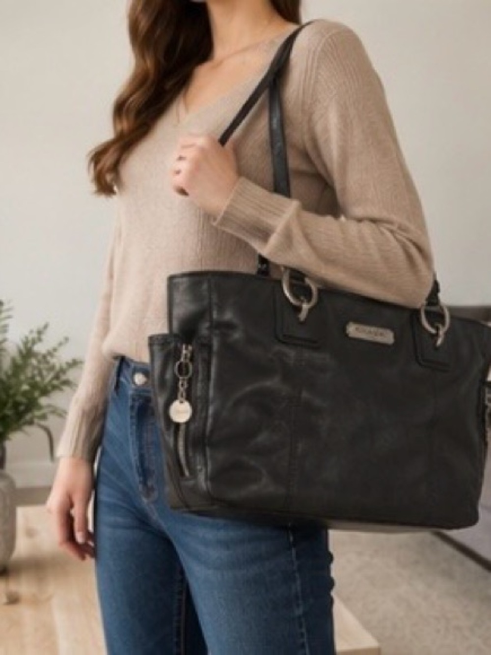 Coach Black Leather Zip Pocket Tote Shoulder Bag Satchel Work Purse EUC